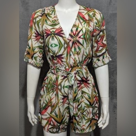 Gianni Bini Romper Birds of Paradise White Tropical | Size M | Worn Once | Rare - Picture 3 of 9